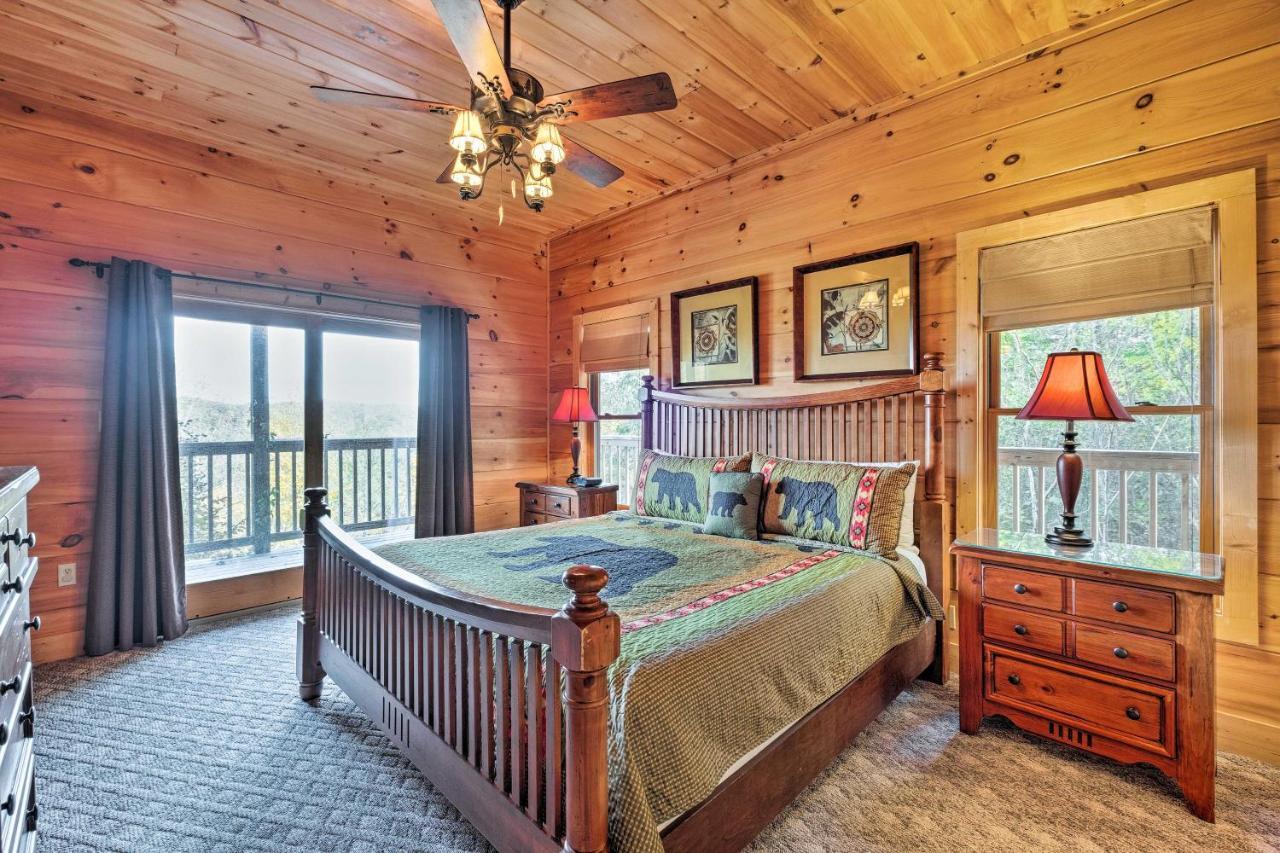 Pigeon Forge Cabin With Brand New Hot Tub And Views! Sevierville Exterior photo