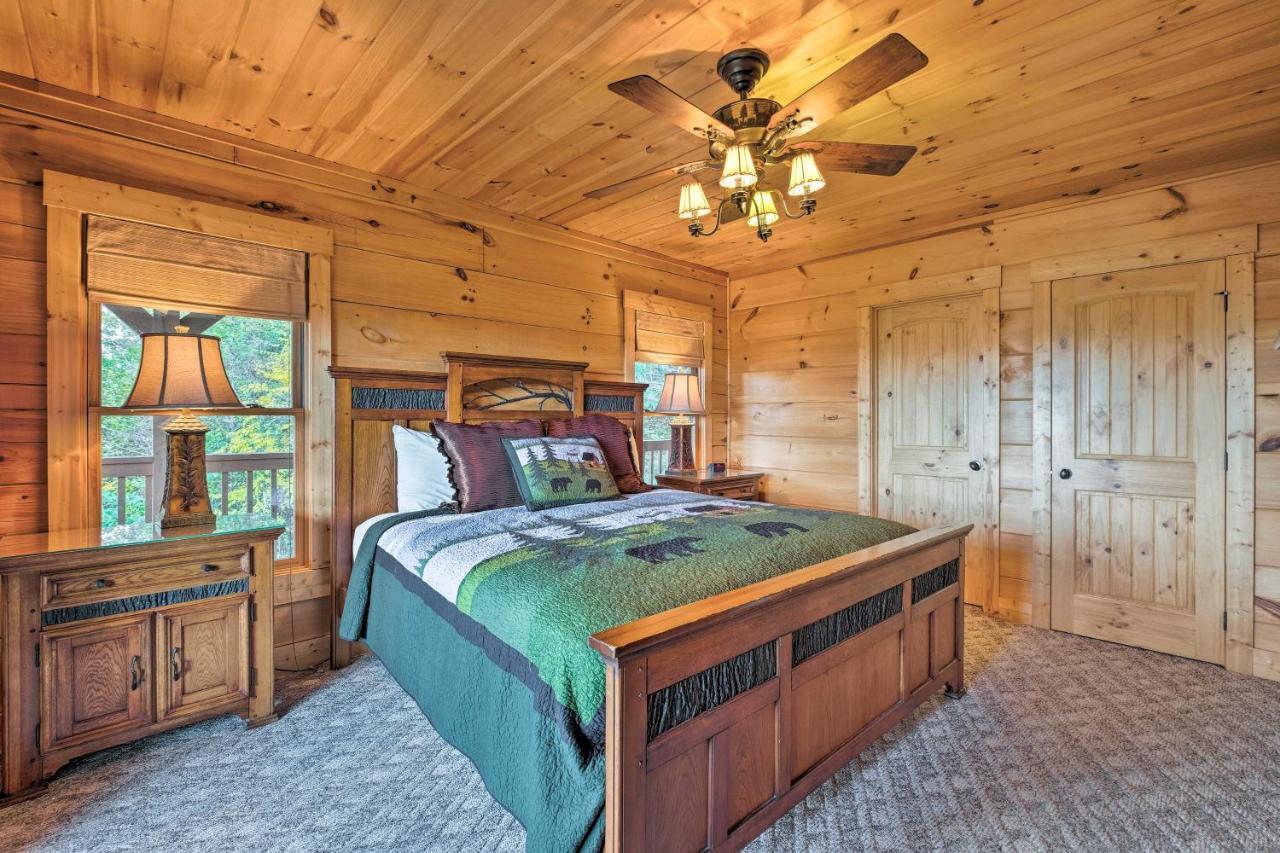 Pigeon Forge Cabin With Brand New Hot Tub And Views! Sevierville Exterior photo