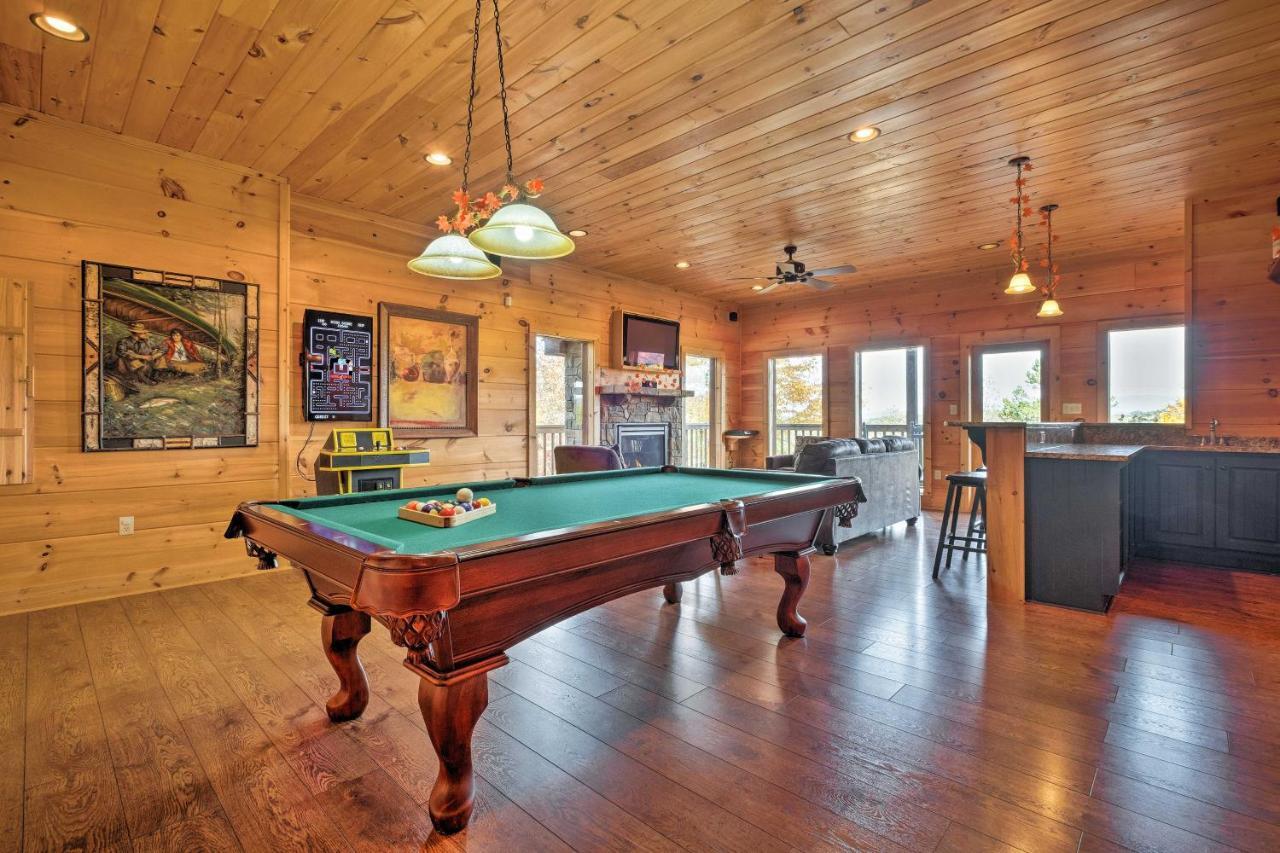 Pigeon Forge Cabin With Brand New Hot Tub And Views! Sevierville Exterior photo
